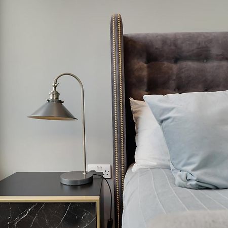 Modern And Spacious Penthouse Apartment In Putney With Free Parking London Eksteriør billede