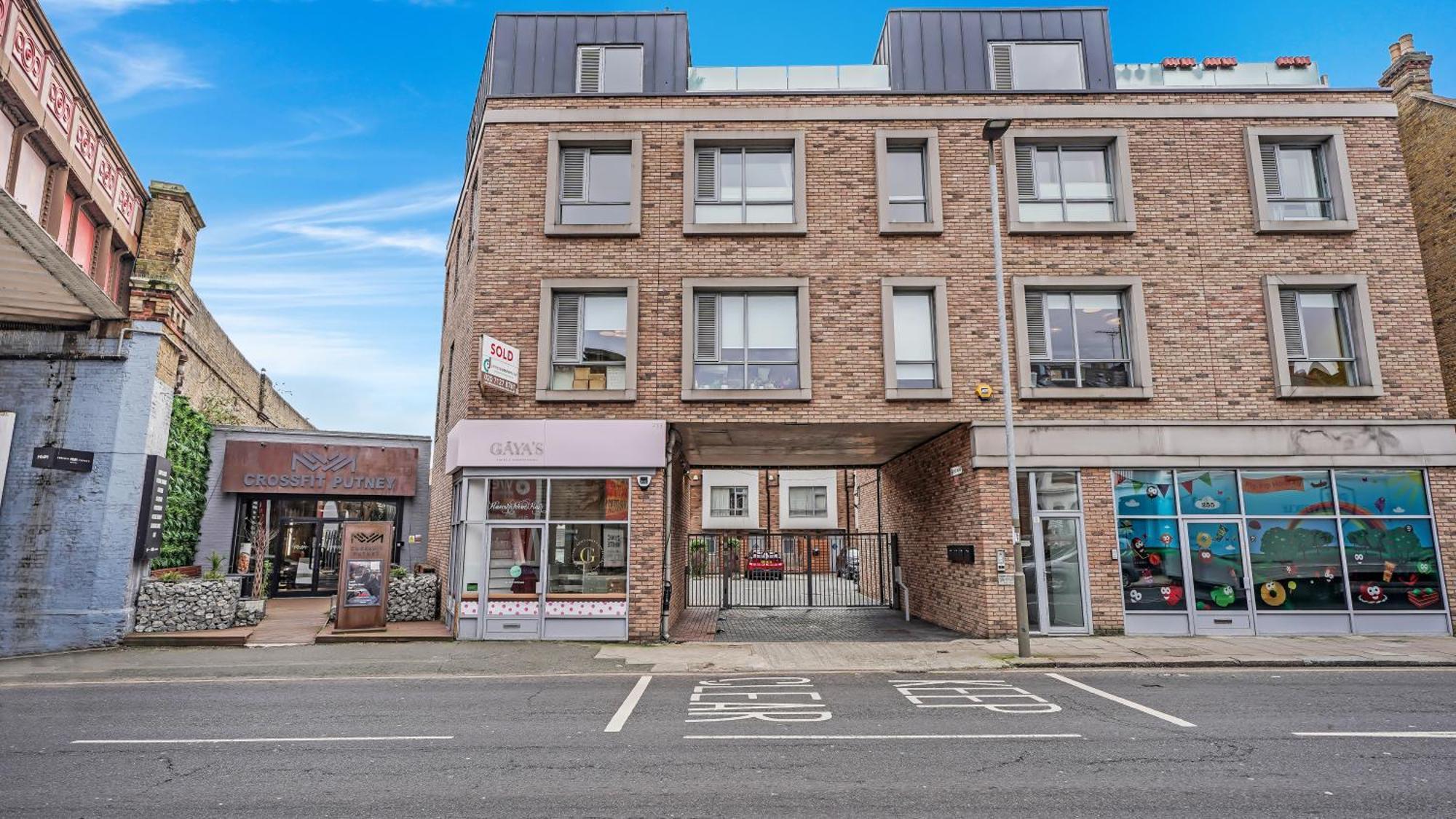 Modern And Spacious Penthouse Apartment In Putney With Free Parking London Eksteriør billede